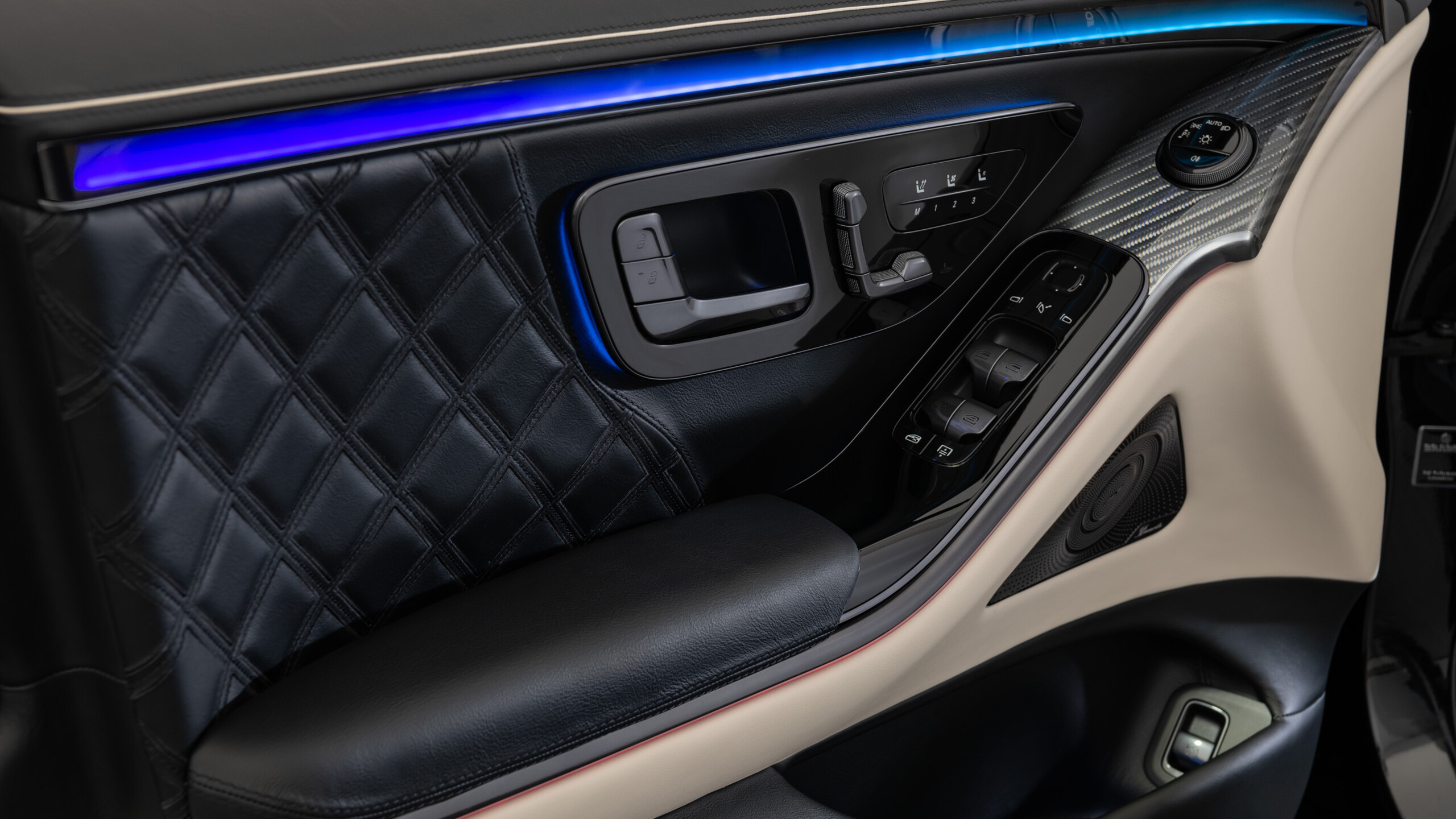 Leather door panels Mercedes W 223 AMG Line